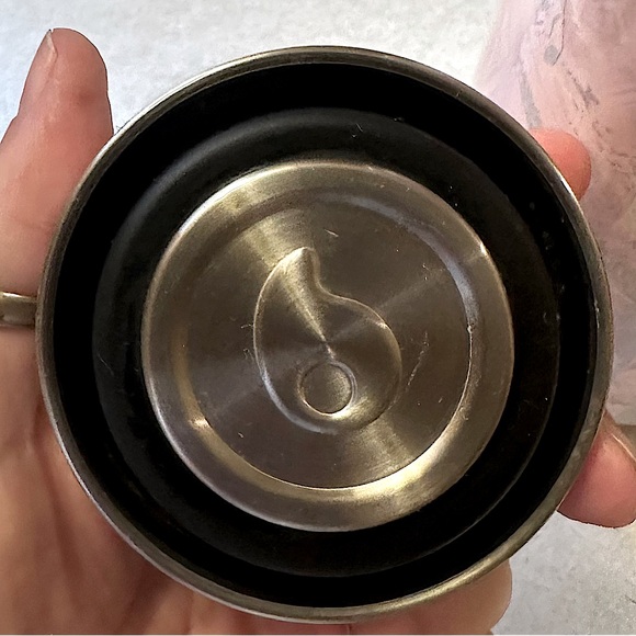 Gently used 20oz Swell Geode Rose Traveler - Picture 5 of 5